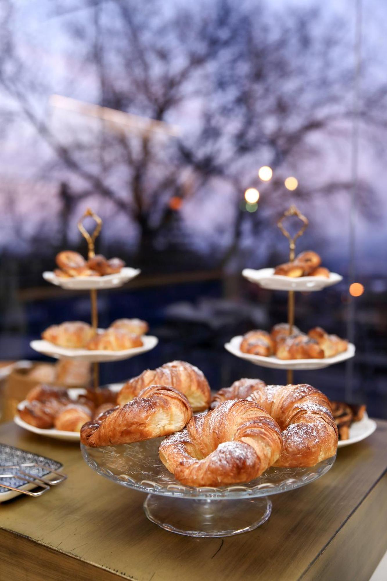 Hotel Zlaty Klucik - Golden Key With Luxury Spa Нитра Екстериор снимка
